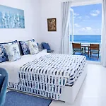 De Luxe La Terrazza 4*