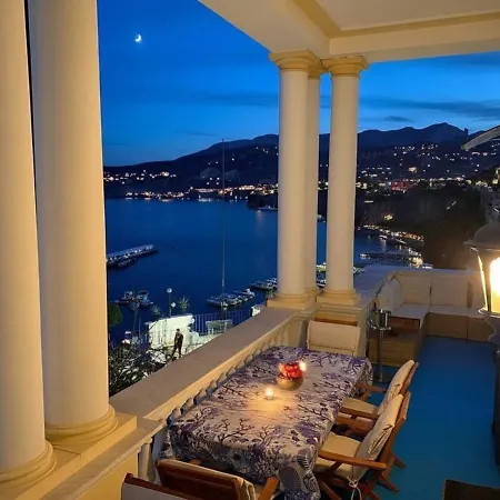 La Terrazza De Luxe Guest house