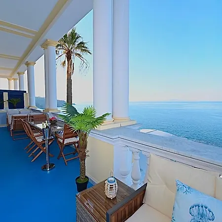 La Terrazza De Luxe Konukevi Sorrento