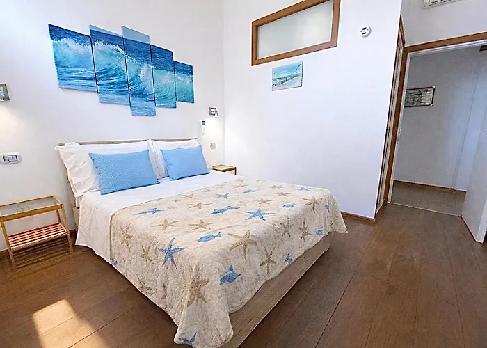 Konukevi La Terrazza De Luxe 4*