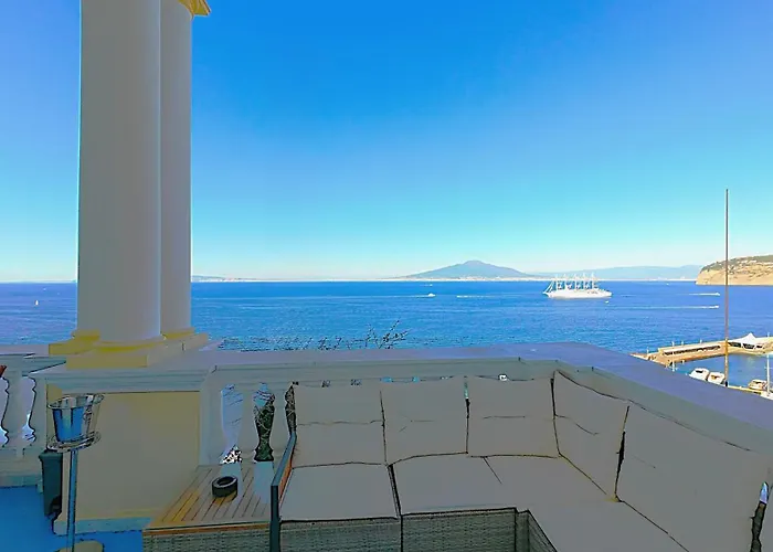 La Terrazza De Luxe بيت ضيافة سورينتو